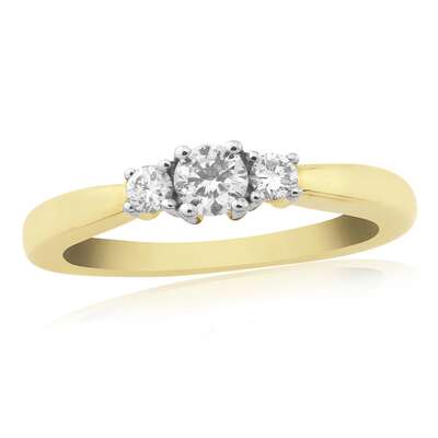 9ct Yellow Gold 3 Stone 4 Claw Diamond Ring DR881